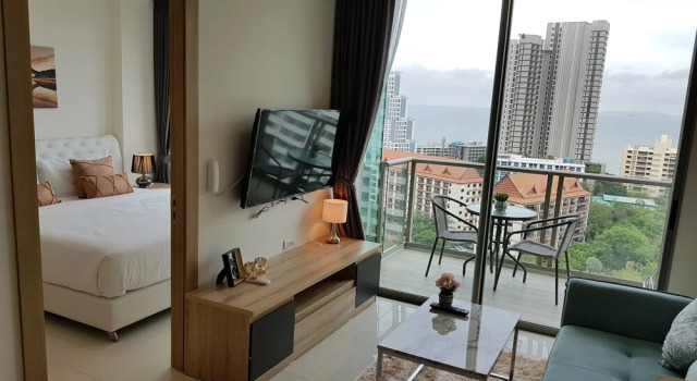 Riviera 1BR Sea View B1702