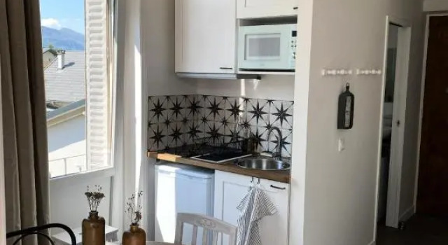 Résidence Domenget - Studio pour 2 Personnes 154, Prenota Appartamento Hotel a Alvernia con parcheggio, Parcheggio