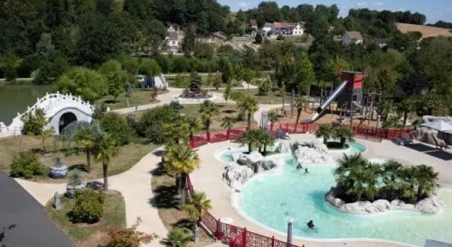 Les Pagodes de Beauval, Book Hotel Seigy 