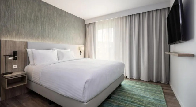 Двухместный люкс c 1 комнатой Residence Inn by Marriott Paris Charles de Gaulle Central Airport
