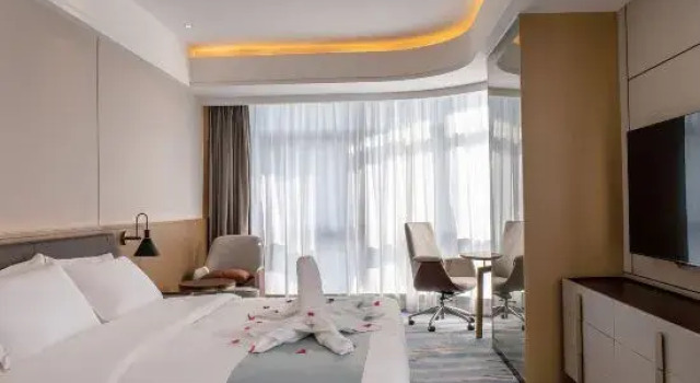 Люкс Empark Kingworld Hotel
