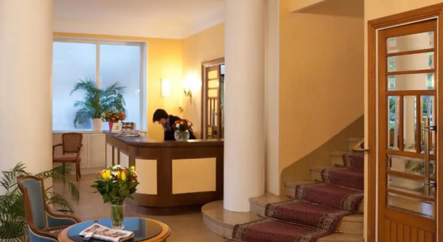 Hotel Royal Saint-Mart, Prenota Hotel Hotel a Alvernia con parcheggio, Parcheggio