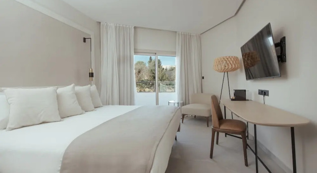Двухместный номер Standard с балконом и с видом на внутреннюю территорию Atlantica Bay