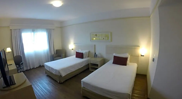 Номер Deluxe Comfort Suites Londrina