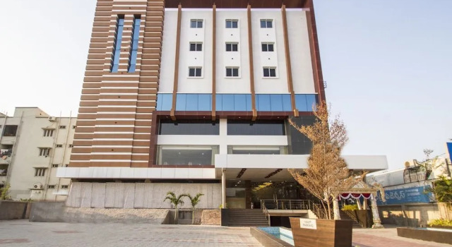 OYO 10127 SVM Grand Uppal, Rezerwuj Hotel Hajdarabad 