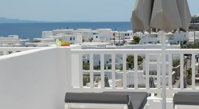 Трёхместный номер Deluxe с видом на море The George Hotel Mykonos