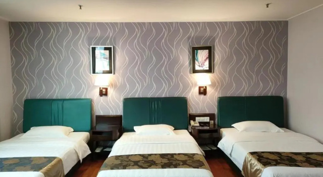 Трёхместный номер Deluxe Foshan Guanxin Hotel