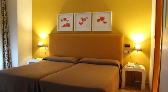 Hotel Bouza, Book Hotel Ribadeo 