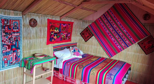 Uros Aruntawi Lodge