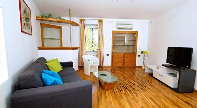 Apartment Dalmatina, Забронировать Апартаменты/квартира Апартаменты Ровинь, рядом с Church of Saint Benedict Rovinj, Апартаменты/квартира