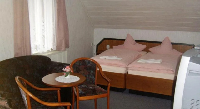 Pension und Gaststätte Schlösselmühle, Забронировать Отель Йештадт 