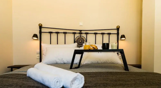 CH Adrianou Suites, Забронировать Отель Отели Афины 3 звезды, рядом с Монастираки, 3*