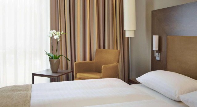 IntercityHotel Darmstadt, Забронировать Отель Дармштадт Бергштрасе
