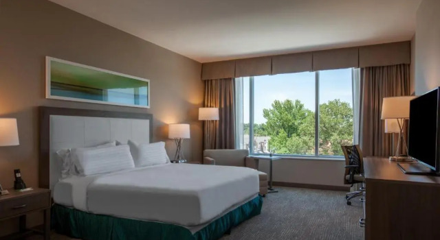 Двухместный номер Deluxe Holiday Inn Cleveland Clinic by IHG