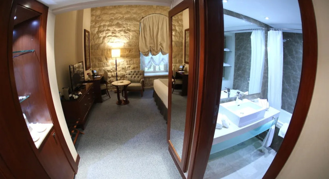 Номер Deluxe Grand Kadri Hotel - History Marked by Cristal Lebanon