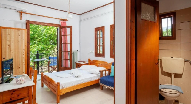 Paradeisos Double Room With Balcony 5, Rezerwuj Hotel Hotele w Pelion z parkingiem, Parking