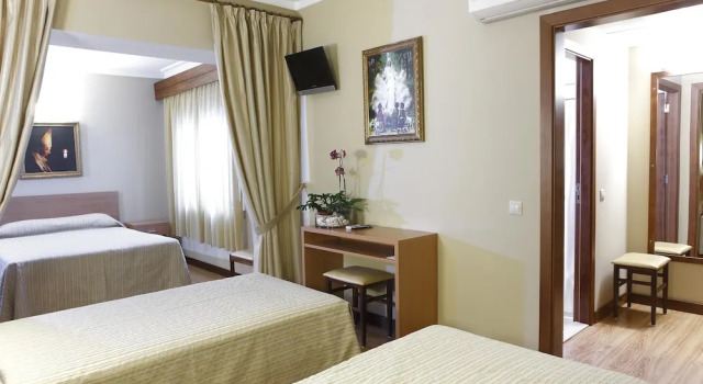 Семейный номер Standard c 1 комнатой Domus Pacis Fatima Hotel