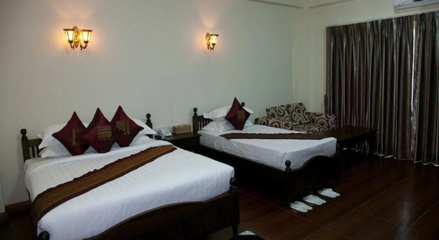 Номер Deluxe Hotel Aye Chan Thar