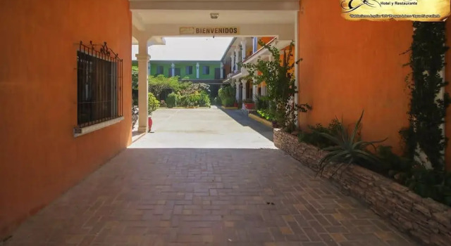 Rincon Colonial Hotel y Restaurante, Rezervasyon Otel Puerto Barrios Izabal