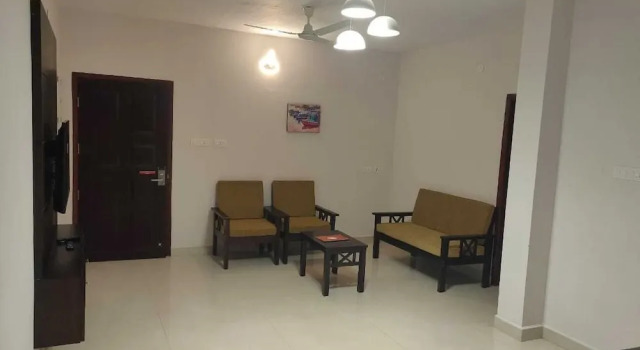 Полулюкс Kfour Apartment & Hotels Private Limited