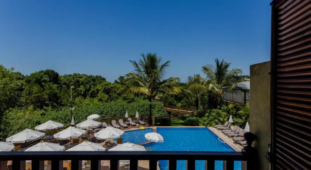 Семейный номер Standard с балконом Beach Hotel Cambury