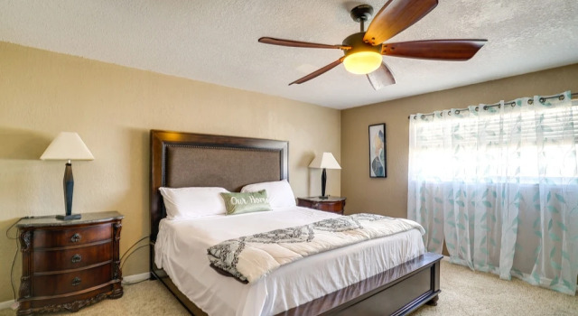 Spacious El Paso Home w/ Seasonal Pool!, Varaa Hotelli El Paso 