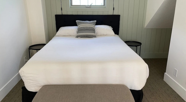 Апартаменты Waterton Glacier Suites