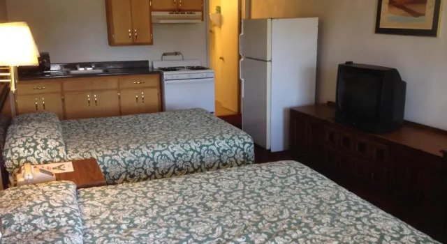 Четырёхместный номер Standard American Dream Inn
