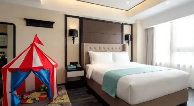 Семейный люкс Holiday Inn Express Hotel & Suites Providence-Woonsocket by IHG