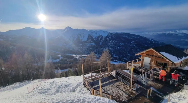 Appartement T2-5 couchages L'écrin des Orres 1800, Забронировать Апартаменты/квартира Отели Лез-Ор с парковкой, рядом с Горнолыжный подъемник Риу Сек, Парковка