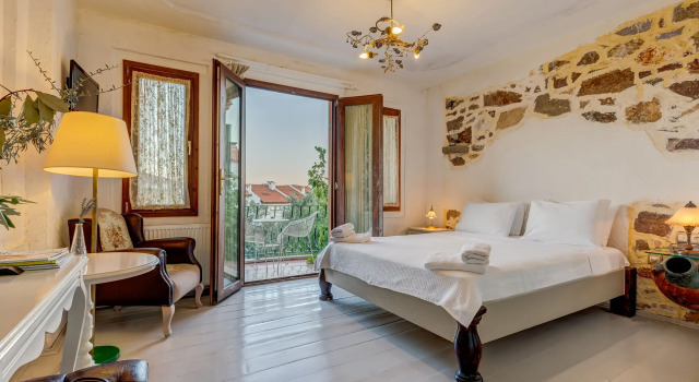 Cunda Battalos Küçük Otel