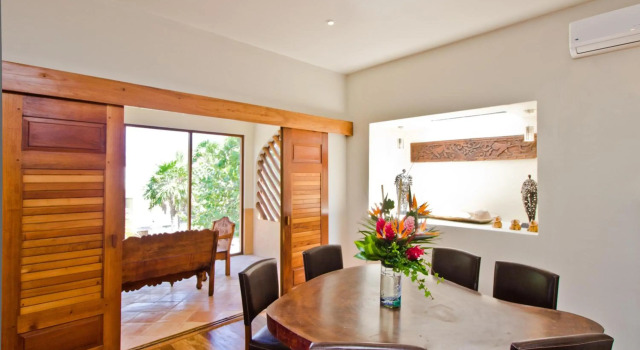 Villa Ruby, Book Villa Villas in Belize Province, Villa