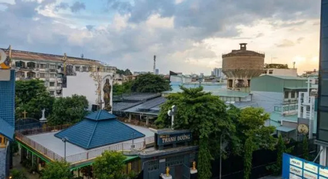 Urban Nest Capsule Saigon