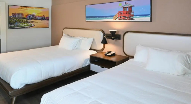 Двухместный номер Standard с видом на бассейн Golden Host Resort - Sarasota
