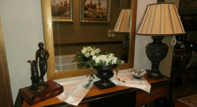 Апартаменты Classic Apartment With Beautiful View