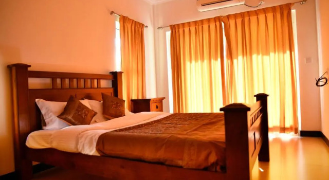 B&F Kensington Square, Boek Hotel Siolim Noord-Goa