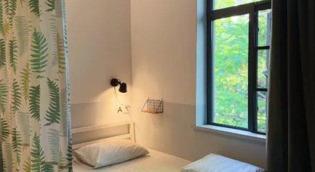 Кровать в общем номере (мужской номер) Shenzhen Loft Youth Hostel
