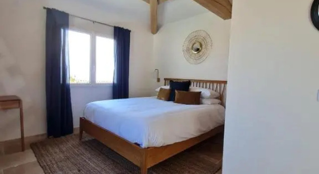 Adorable Maison Indépendante 30m2 avec Piscine en saison, Prenota Appartamento Hotel a Alvernia con parcheggio, Parcheggio