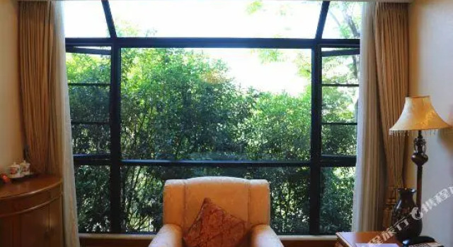 Haigeng Hotel, Rezerwuj Hotel Hotele w Kunming z parkingiem, Parking