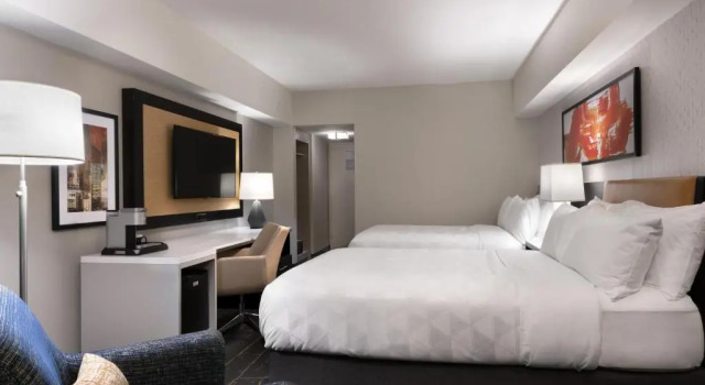 Четырёхместный номер Premium с видом на город Holiday Inn - Chicago Dwtn - The Mart by IHG