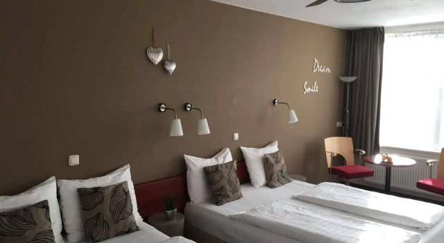 Hotel De Kroon, Забронировать Отель Отели Катсхёвел 3 звезды, 3*