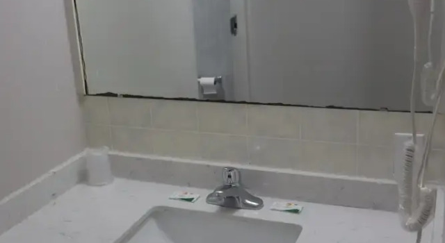Номер Standard Town Centre Inn - Parry Sound