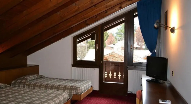 Трёхместный номер Standard с балконом Hotel Binelli