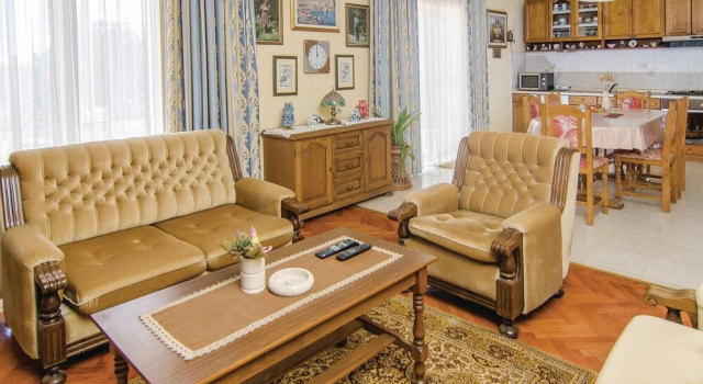 Amazing Home in Orebic With Wifi and 5 Bedrooms