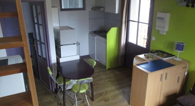 Camping La Chevauchée, Book Campingplads Eguzon-Chantome Indre