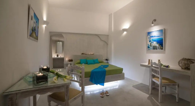 Полулюкс Kima Oia Suites