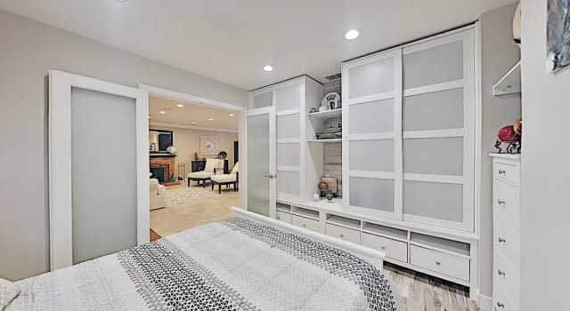 8131indi 2 Bedroom Home, Забронировать Дом для отпуска Виллы Хантингтон-Бич, рядом с Центр искусств Хантингтон-Бич, Вилла