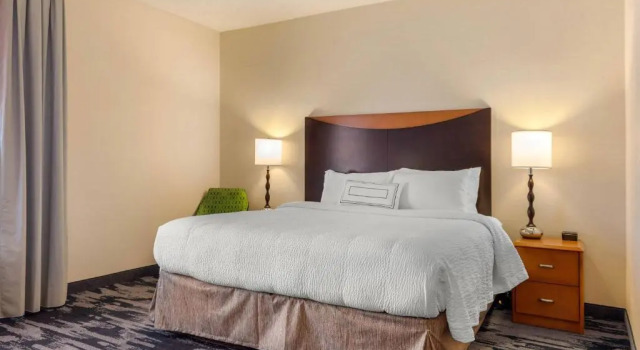 Номер Standard Fairfield Inn & Suites by Marriott Rockford