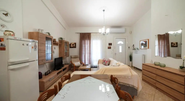Porto Ofrynio Central Deluxe Golden Apartment, Book Apartment  