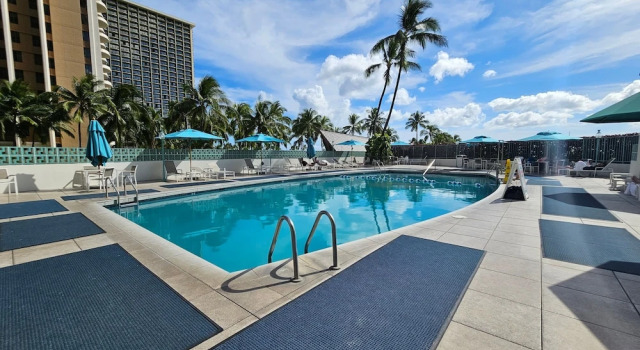 Номер Standard Ilikai Tower One Bedroom Lagoon View Waikiki Condos with Lanai & Free Wifi